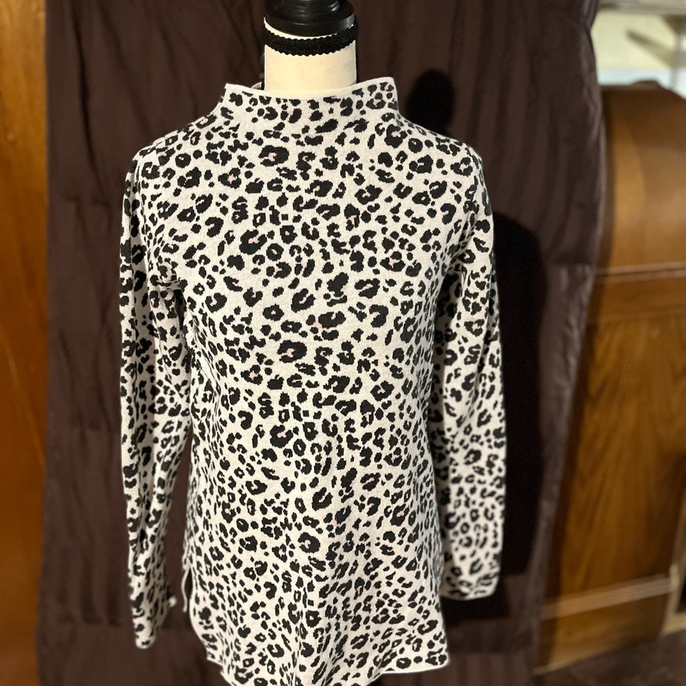 LOFT Black and White Animal Print Long Sleeve Top